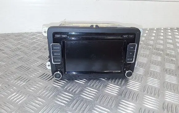 Volkswagen Scirocco Radio/CD/DVD/GPS head unit 3c8035195f