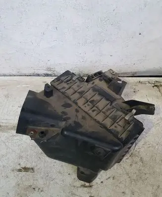 Infiniti Q45 III Air filter box VK45DE