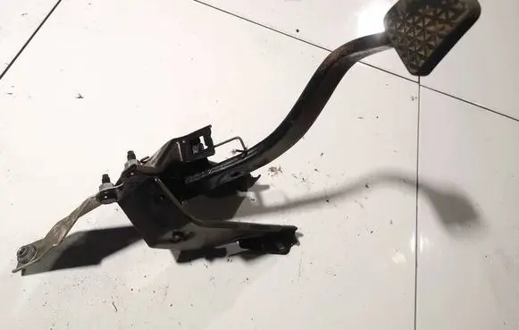 Opel Combo C Brake pedal 