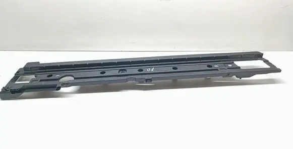 Porsche Cayenne (92A) Other trunk/boot trim element 7P0863600A
