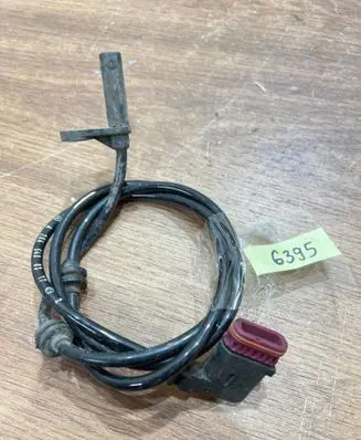 Mercedes-Benz C W204 ABS rear brake sensor A2045400317