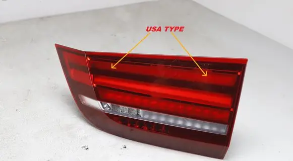 Tailgate rear/tail lights