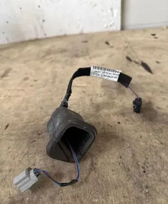 Nissan NV400 Rear tail light wiring loom 241442470R LS0LL37