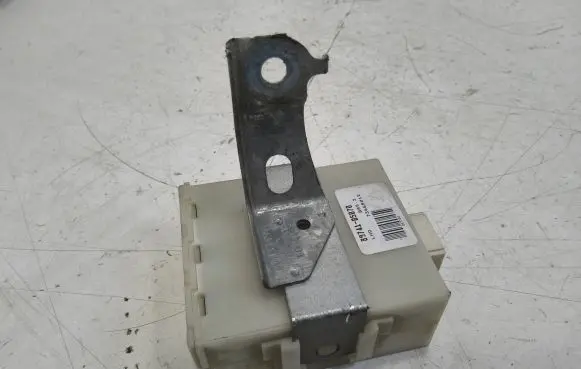 Toyota Avensis T250 Door control unit/module 8974105070