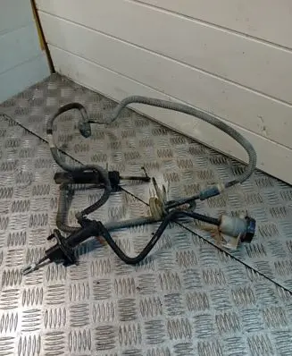 Chrysler PT Cruiser Clutch master cylinder DB07MJ1027A