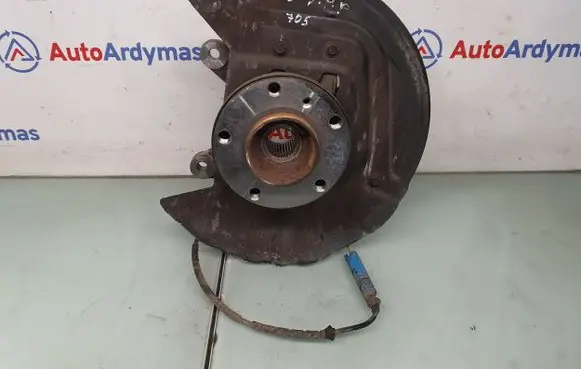 BMW X3 E83 Front wheel hub spindle knuckle 3450558 31213450558