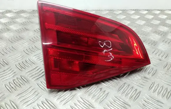 Audi A4 S4 B8 8K Tailgate rear/tail lights 8K9945093