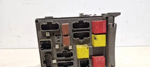 Renault Laguna II Fuse box set 8200004201