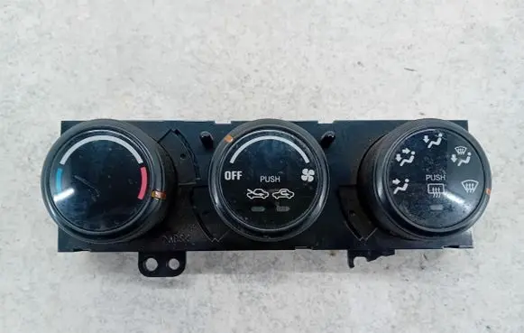 Suzuki Grand Vitara I Climate control/heater control trim 7440054J12