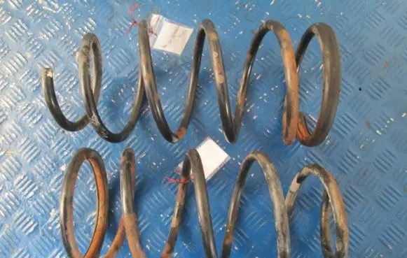 Land Rover Freelander Front coil spring