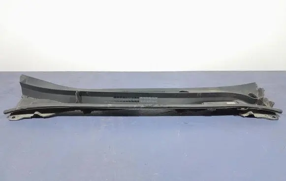 Suzuki Swace Wiper trim 5578102580