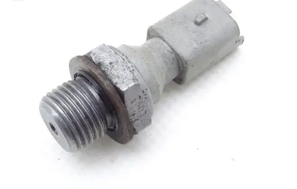 Ford Focus Oil pressure sensor 963299