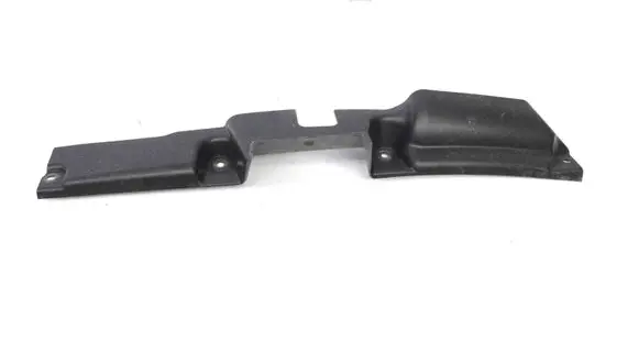 Mitsubishi Outlander Radiator trim 703H45X 7450A589