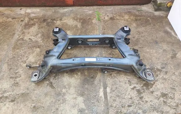 Mercedes-Benz E W213 Rear subframe 2133504307 0425383 2134307
