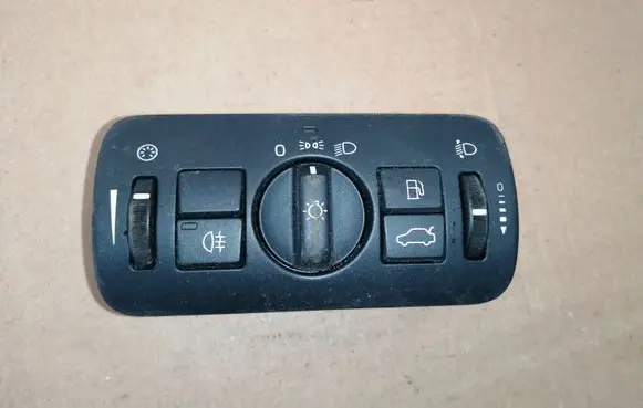 Volvo S80 Light switch 30739413