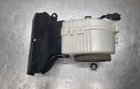 Toyota Auris E180 Hybrid/electric vehicle battery fan G923012010