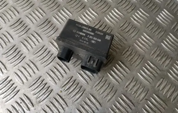Land Rover Range Rover Sport L494 Glow plug pre-heat relay 9X2Q12B533BB 9665940680 0281003048