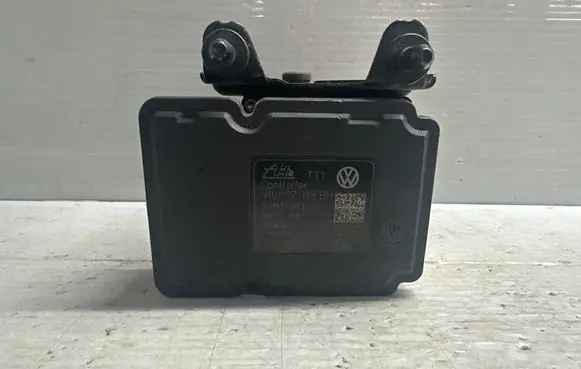 Skoda Octavia Mk2 (1Z) ABS Pump 1K0907379BH 10096103513 10061937251