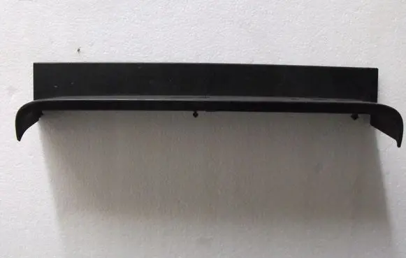Rear/tail light trim molding