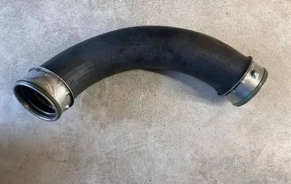 Volkswagen Phaeton Intercooler hose/pipe 5274052