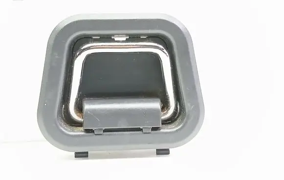 Volvo XC60 Tie down hook / loop 