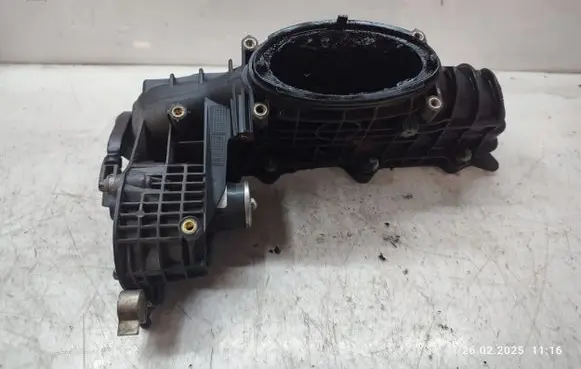 Mercedes-Benz C W204 Intake manifold A6510900037