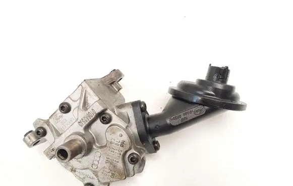 Audi A6 S6 C6 4F Oil pump 059115105BK