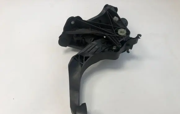 Clutch pedal