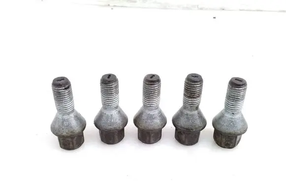 Nissan Juke II F16 Nuts/bolts 