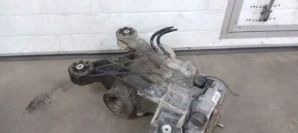 Volkswagen PASSAT B7 Rear differential 0BS525010B