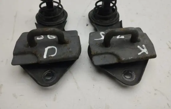 Mercedes-Benz ML W164 Engine bonnet/hood lock/latch loop/hook A2038800460