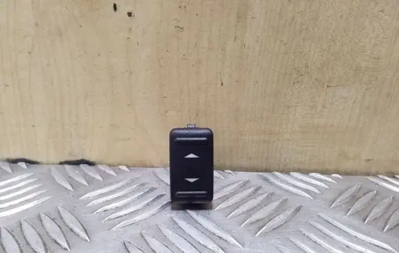 Ford Kuga I Electric window control switch 7M5T14529AA