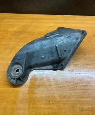 BMW X5 E53 Engine mounting bracket 1097001