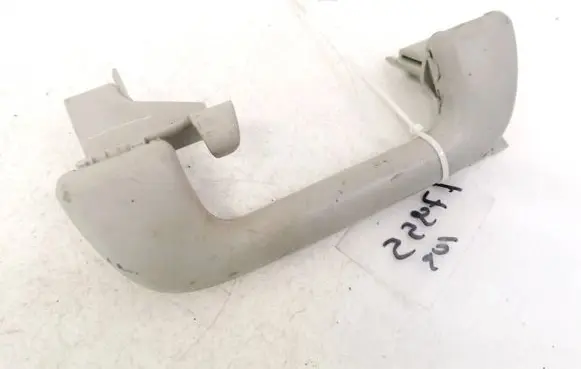 Toyota Avensis T250 Rear interior roof grab handle