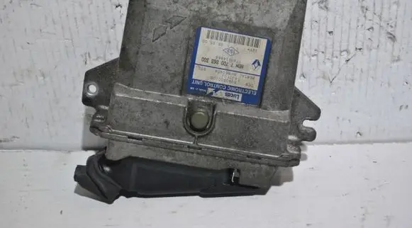 Renault Kangoo I Engine control unit/module 7700868300