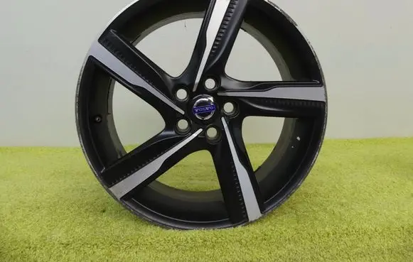 Volvo V60 R18 alloy rim 31362440