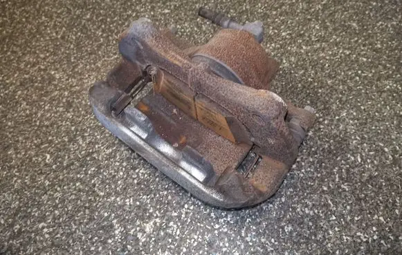 Buick Encore I Front brake caliper