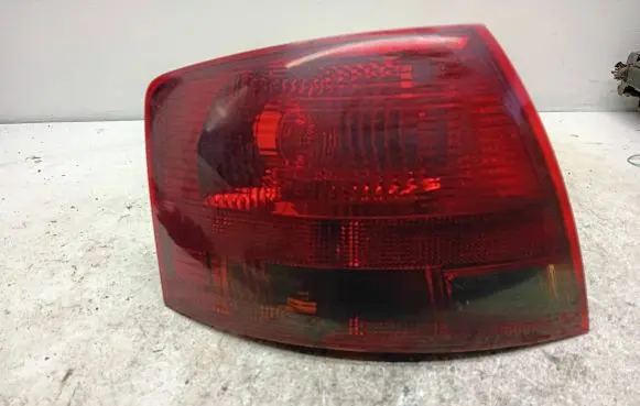 Audi A4 S4 B7 8E 8H Rear/tail lights 8E9945095E 484001 ULO748001