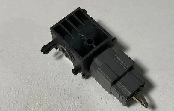 Hyundai Santa Fe Airbag deployment crash/impact sensor 959202B000