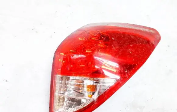 Toyota RAV 4 (XA30) Rear/tail lights