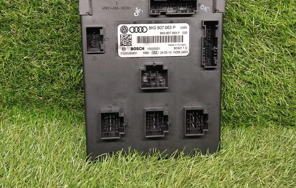 Audi Q5 SQ5 Comfort/convenience module 8K0907063P F005V00851