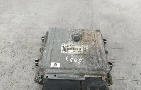 Mitsubishi Colt Engine control unit/module ECU 