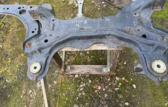 Volkswagen New Beetle Front subframe 1J0199313B
