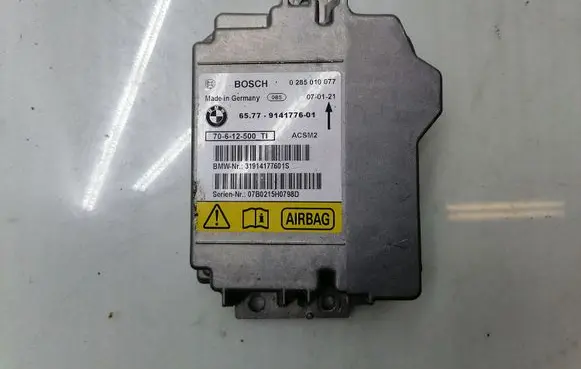 BMW X5 E70 Airbag control unit/module 9141776 0285010077