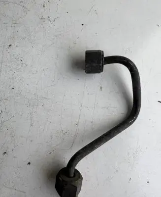 Jeep Cherokee III KJ Fuel injector supply line/pipe 