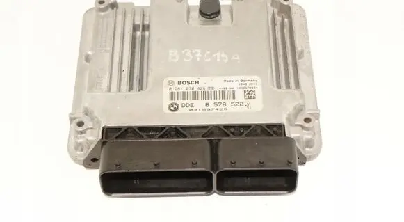 BMW 1 F20 F21 Engine control unit/module ECU DDE8576522 0281030426
