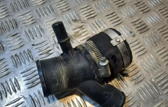 Ford Fusion II Air intake duct part DS736K83