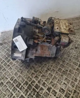 Volkswagen Sharan Manual 5 speed gearbox DJY006045F 977TDA FOG8E04A