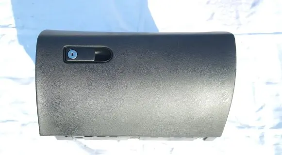 Mercedes-Benz C W205 Glove box A2056803205 15496474 33043789
