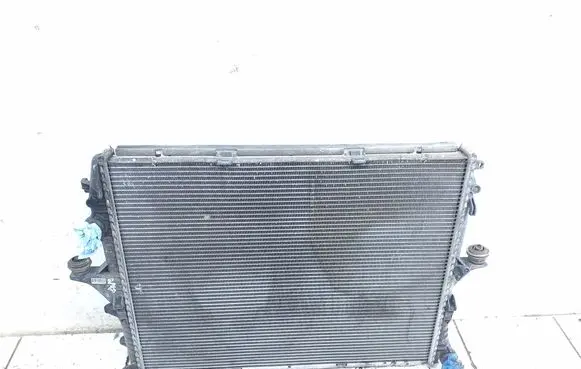 Audi Q7 4L Coolant radiator 7L6121253B